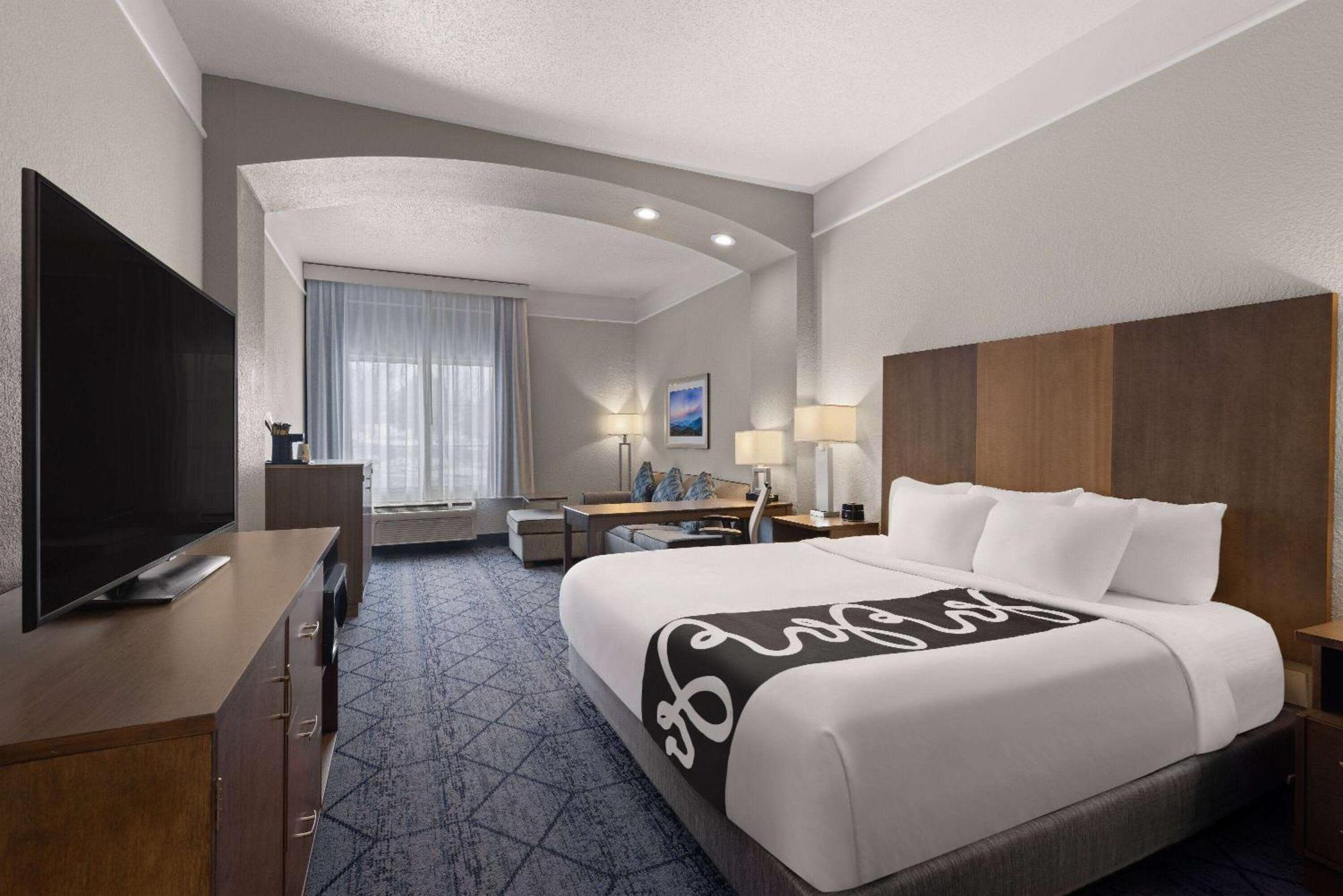 La Quinta Inn And Suites By Wyndham At Watiki Waterpark Rapid City Kültér fotó