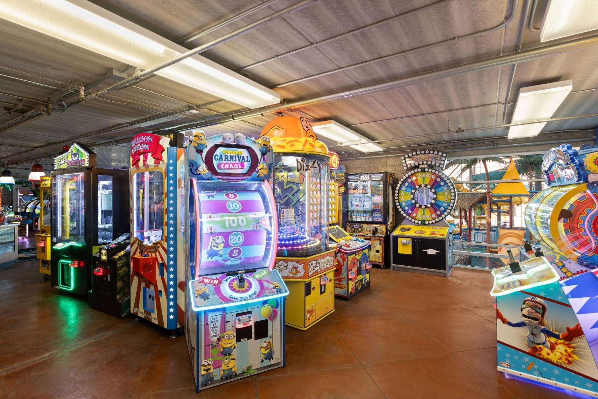 La Quinta Inn And Suites By Wyndham At Watiki Waterpark Rapid City Kültér fotó