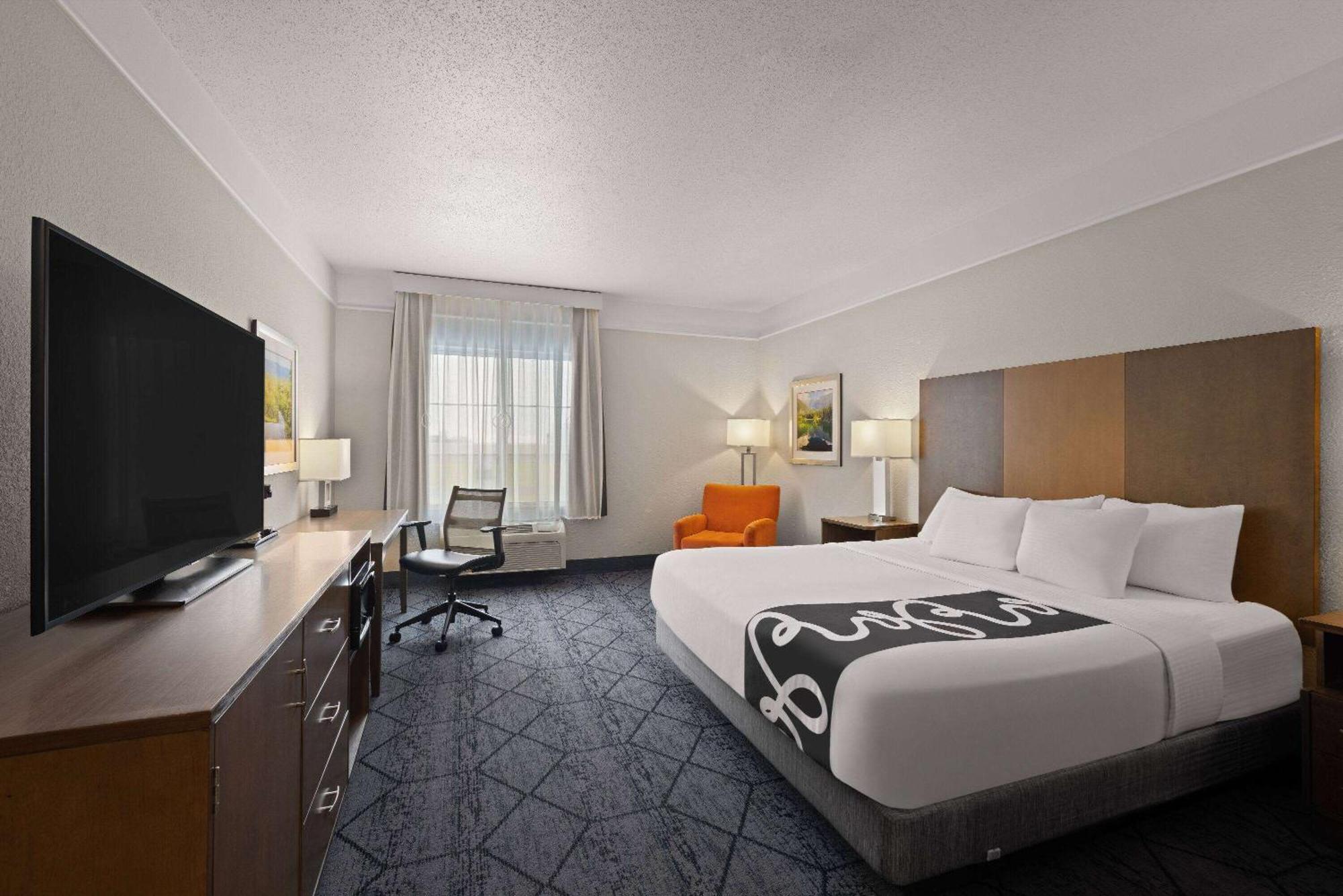 La Quinta Inn And Suites By Wyndham At Watiki Waterpark Rapid City Kültér fotó