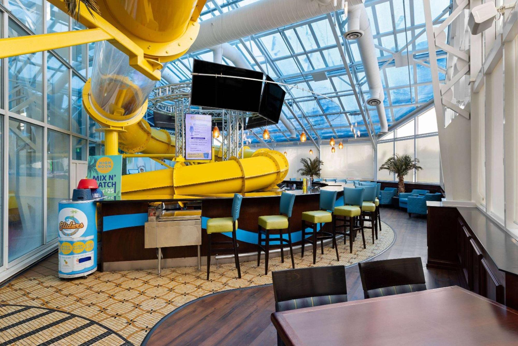 La Quinta Inn And Suites By Wyndham At Watiki Waterpark Rapid City Kültér fotó