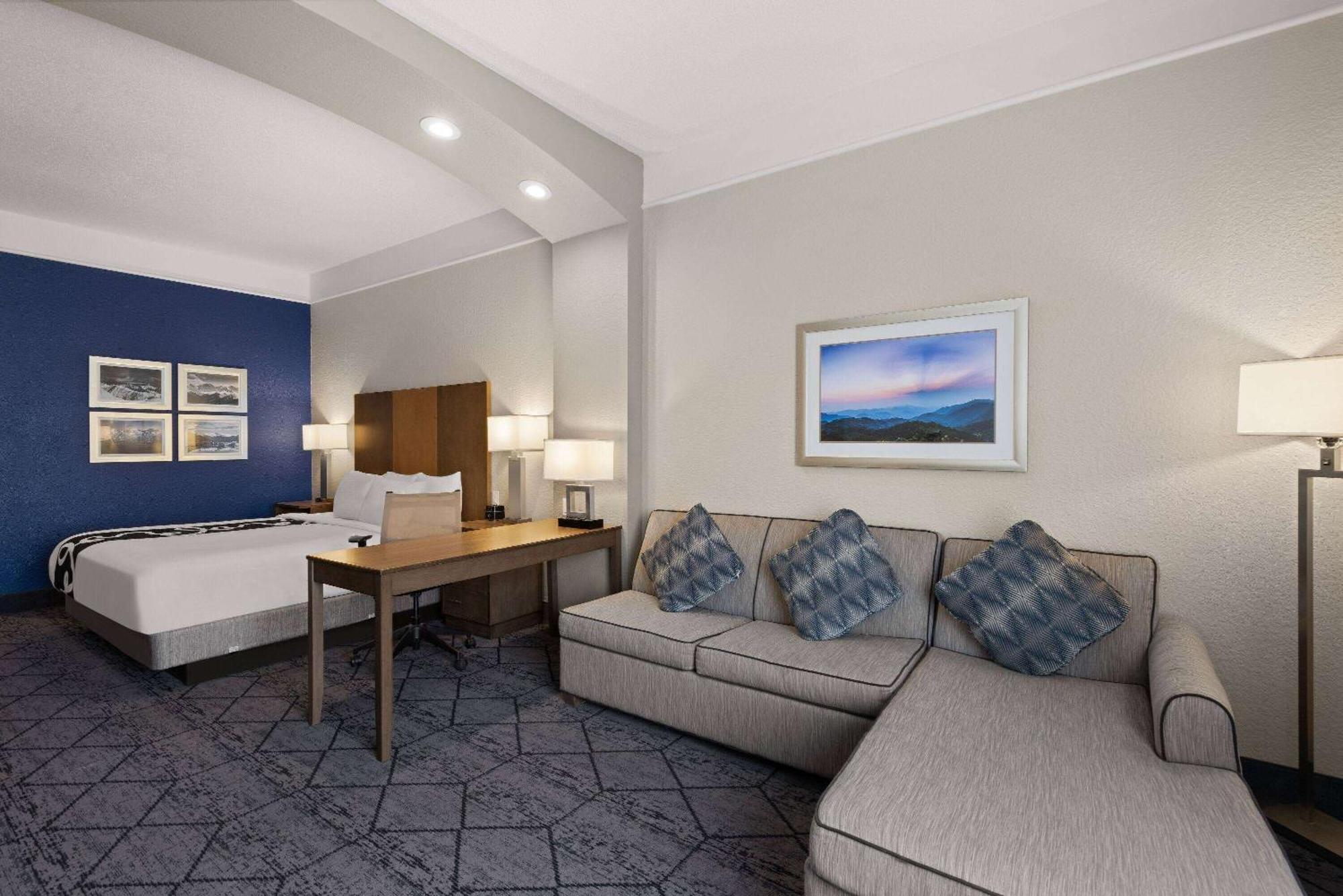 La Quinta Inn And Suites By Wyndham At Watiki Waterpark Rapid City Kültér fotó