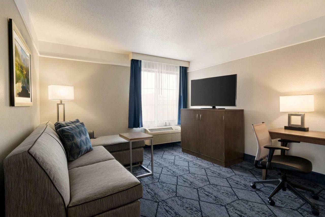 La Quinta Inn And Suites By Wyndham At Watiki Waterpark Rapid City Kültér fotó